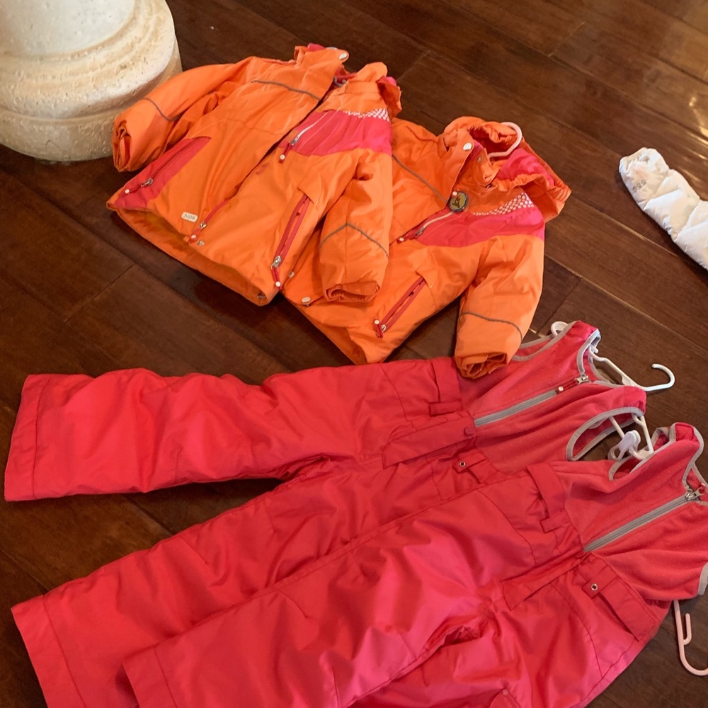 Girls ski outfits
